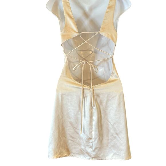 Princess Polly Women’s Size 8 Champagne Satin Mini Dress Lace Up Back - Picture 2 of 5